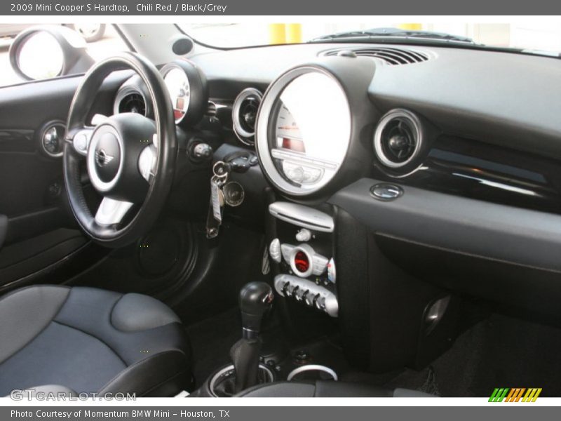 Chili Red / Black/Grey 2009 Mini Cooper S Hardtop