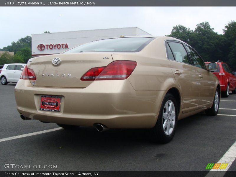 Sandy Beach Metallic / Ivory 2010 Toyota Avalon XL