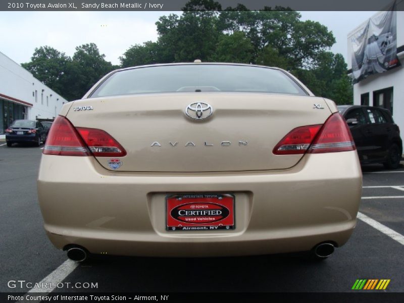 Sandy Beach Metallic / Ivory 2010 Toyota Avalon XL