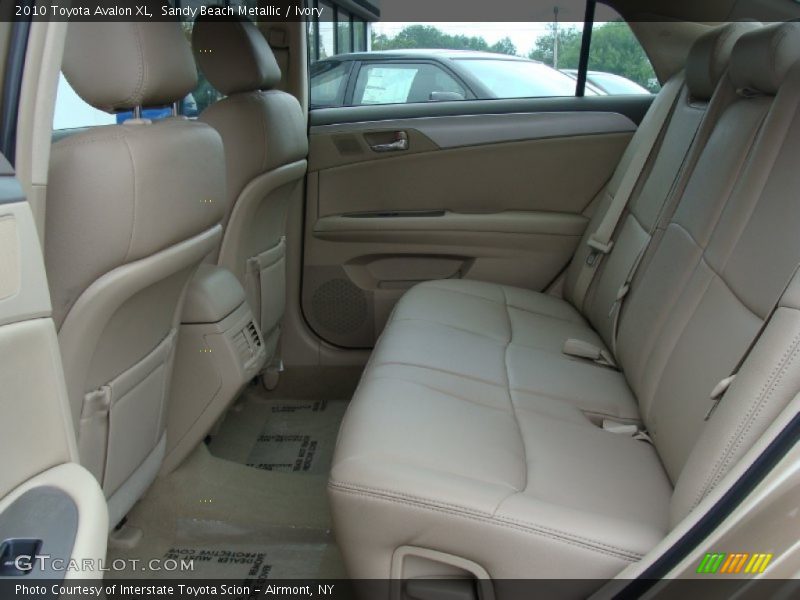 Sandy Beach Metallic / Ivory 2010 Toyota Avalon XL