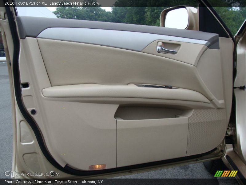 Sandy Beach Metallic / Ivory 2010 Toyota Avalon XL