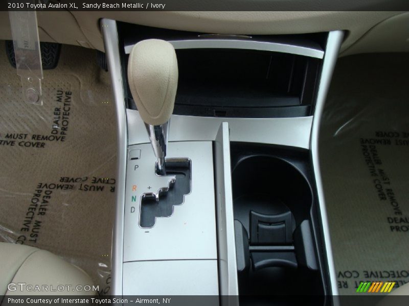 Sandy Beach Metallic / Ivory 2010 Toyota Avalon XL