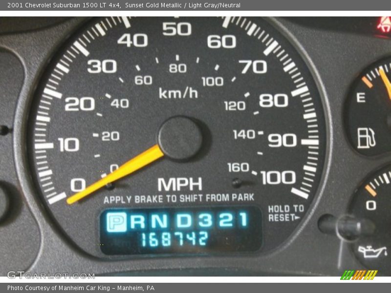 Sunset Gold Metallic / Light Gray/Neutral 2001 Chevrolet Suburban 1500 LT 4x4