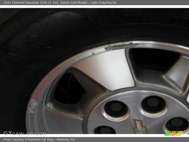 Sunset Gold Metallic / Light Gray/Neutral 2001 Chevrolet Suburban 1500 LT 4x4