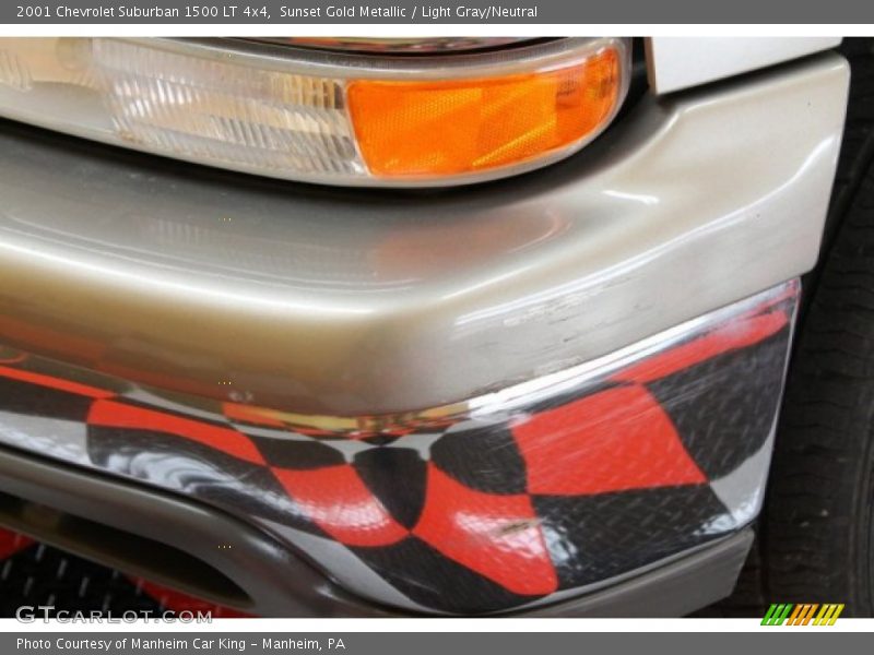 Sunset Gold Metallic / Light Gray/Neutral 2001 Chevrolet Suburban 1500 LT 4x4