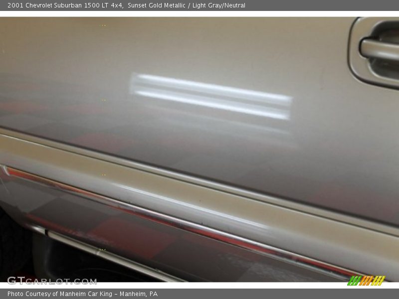 Sunset Gold Metallic / Light Gray/Neutral 2001 Chevrolet Suburban 1500 LT 4x4