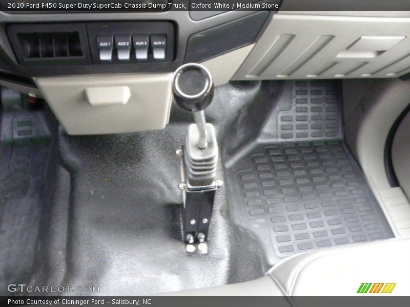 Oxford White / Medium Stone 2010 Ford F450 Super Duty SuperCab Chassis Dump Truck