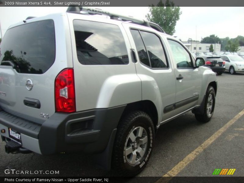 Silver Lightning / Graphite/Steel 2009 Nissan Xterra S 4x4