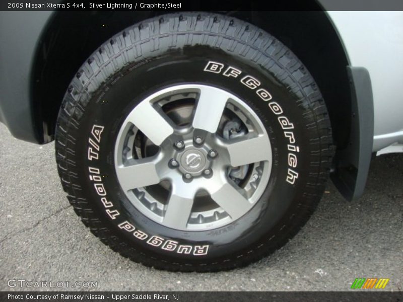  2009 Xterra S 4x4 Wheel