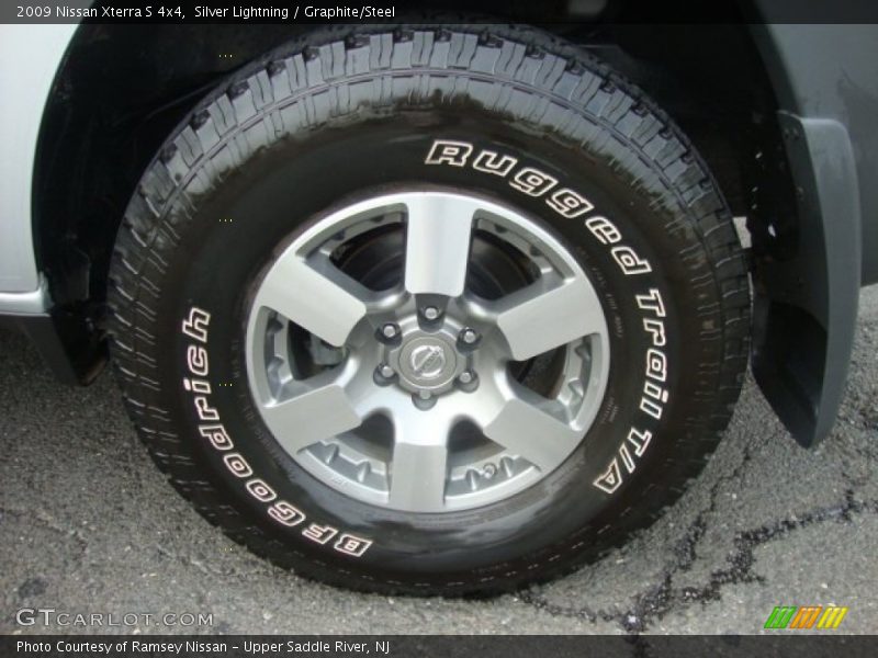 Silver Lightning / Graphite/Steel 2009 Nissan Xterra S 4x4