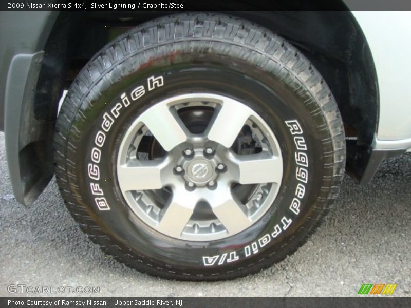 Silver Lightning / Graphite/Steel 2009 Nissan Xterra S 4x4