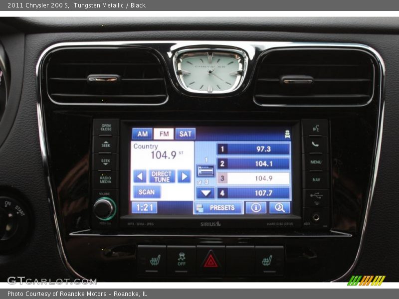 Tungsten Metallic / Black 2011 Chrysler 200 S