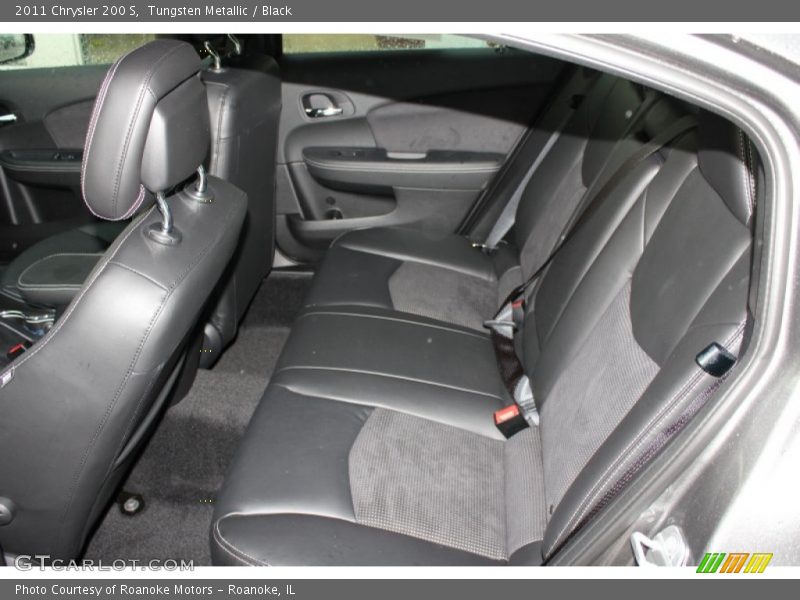 Tungsten Metallic / Black 2011 Chrysler 200 S