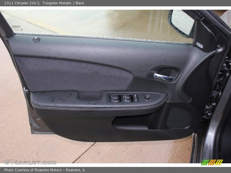 Tungsten Metallic / Black 2011 Chrysler 200 S
