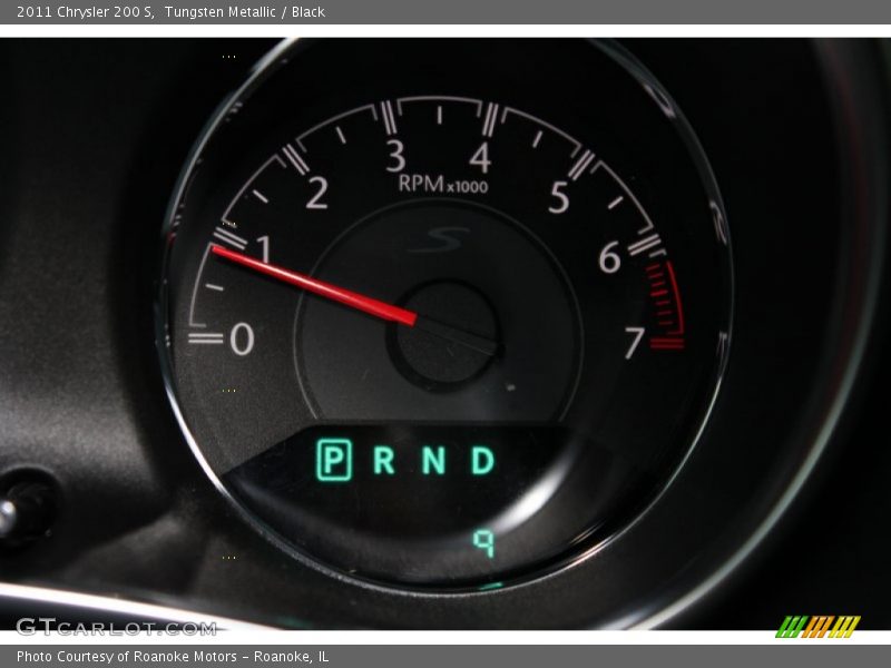 Tungsten Metallic / Black 2011 Chrysler 200 S