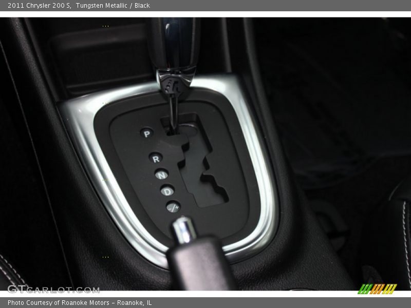Tungsten Metallic / Black 2011 Chrysler 200 S