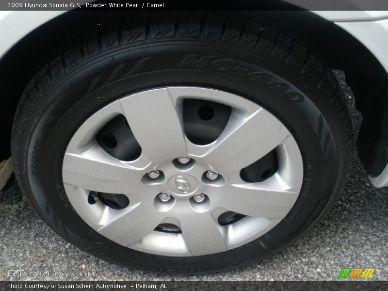 Powder White Pearl / Camel 2009 Hyundai Sonata GLS