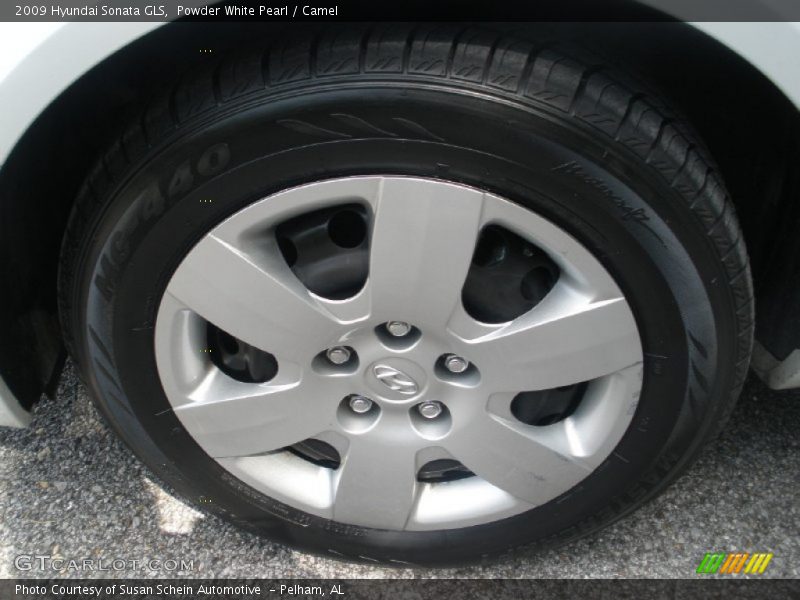 Powder White Pearl / Camel 2009 Hyundai Sonata GLS