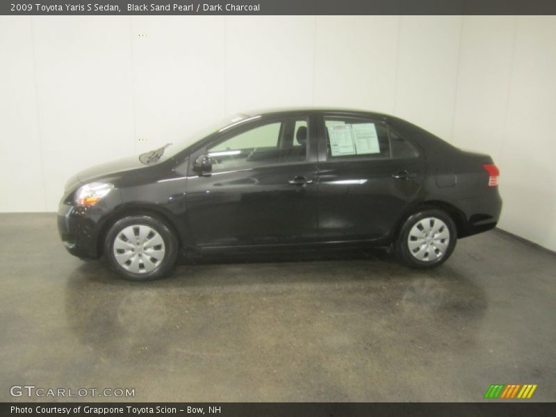 Black Sand Pearl / Dark Charcoal 2009 Toyota Yaris S Sedan