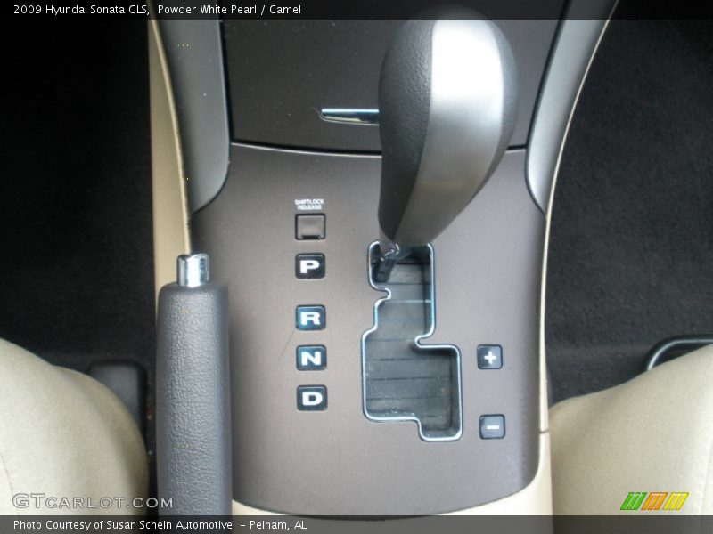 Powder White Pearl / Camel 2009 Hyundai Sonata GLS
