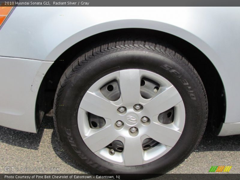 Radiant Silver / Gray 2010 Hyundai Sonata GLS