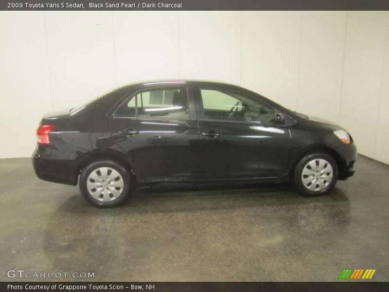 Black Sand Pearl / Dark Charcoal 2009 Toyota Yaris S Sedan
