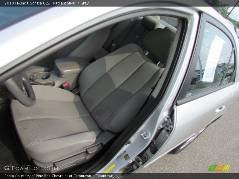 Radiant Silver / Gray 2010 Hyundai Sonata GLS