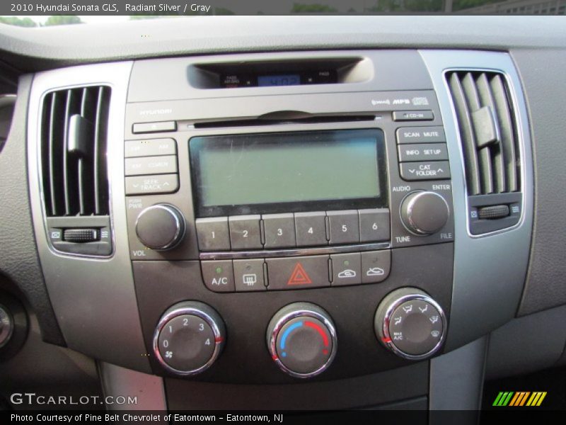 Radiant Silver / Gray 2010 Hyundai Sonata GLS