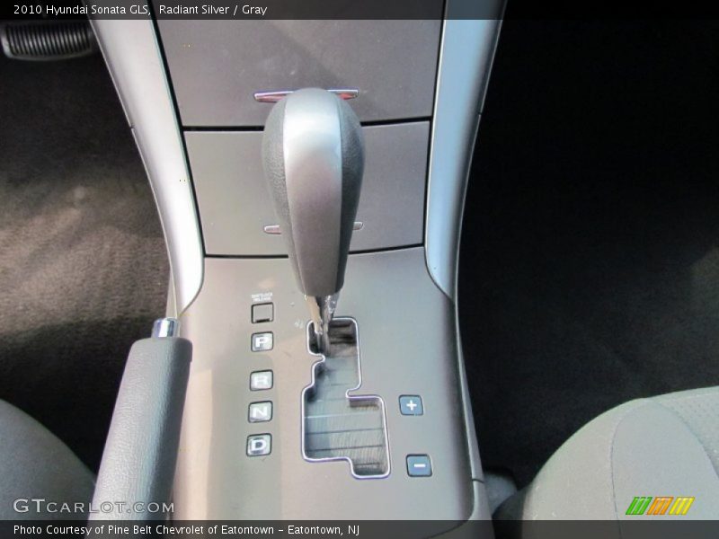 Radiant Silver / Gray 2010 Hyundai Sonata GLS