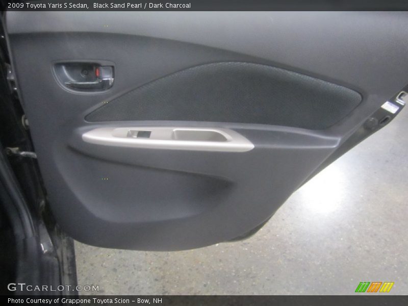Black Sand Pearl / Dark Charcoal 2009 Toyota Yaris S Sedan