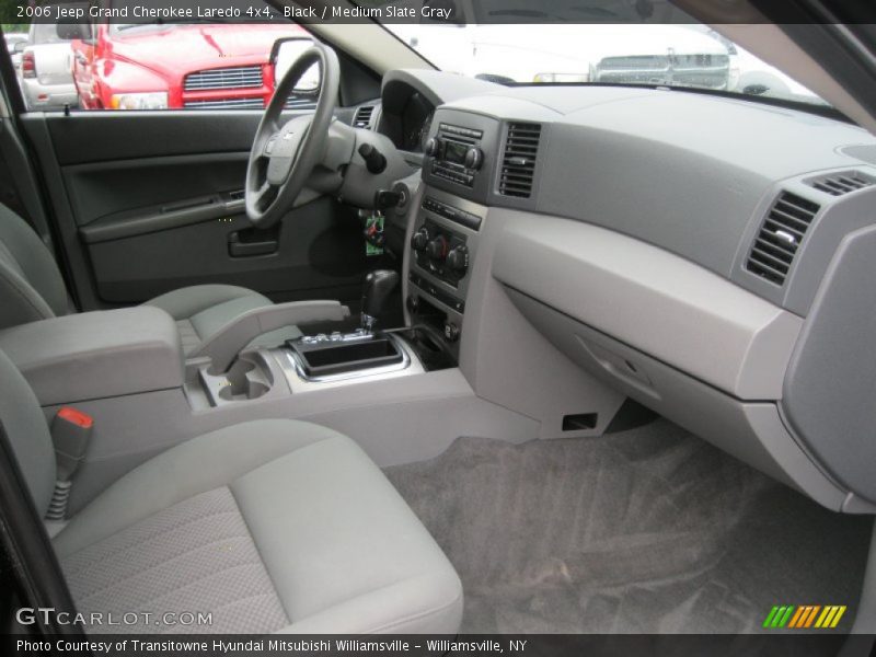 Black / Medium Slate Gray 2006 Jeep Grand Cherokee Laredo 4x4