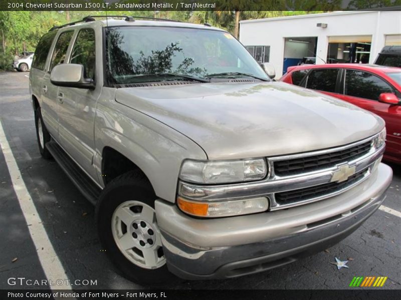 Sandalwood Metallic / Tan/Neutral 2004 Chevrolet Suburban 1500 LT