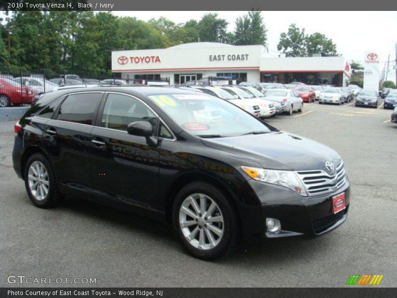 Black / Ivory 2010 Toyota Venza I4