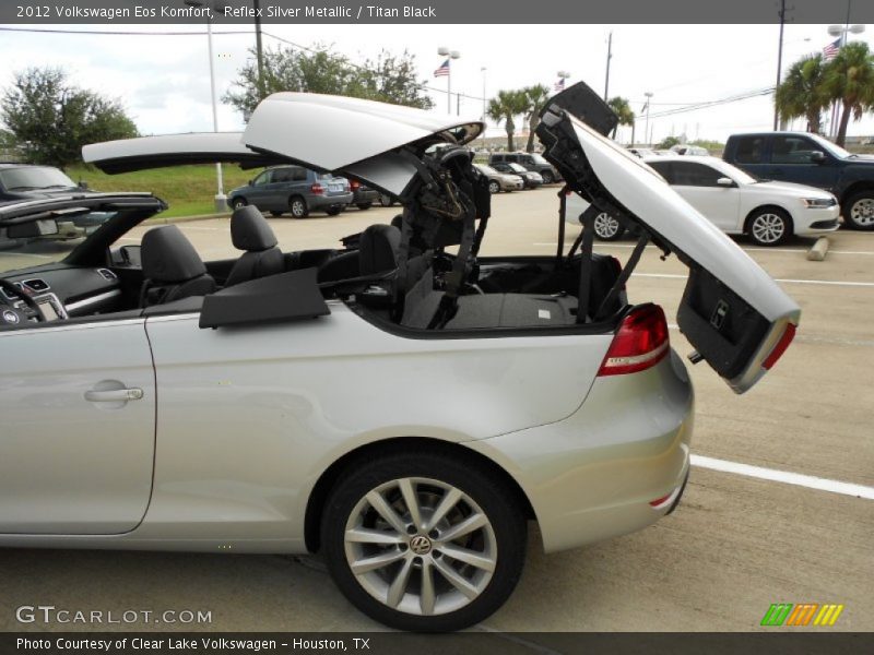 Reflex Silver Metallic / Titan Black 2012 Volkswagen Eos Komfort