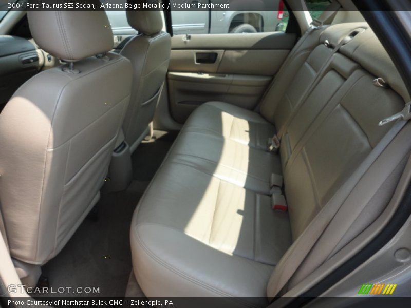  2004 Taurus SES Sedan Medium Parchment Interior