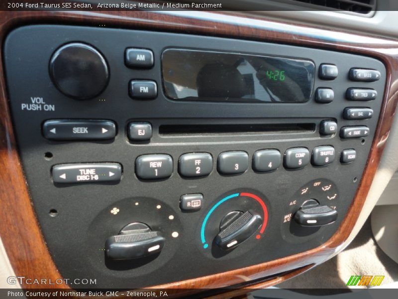 Controls of 2004 Taurus SES Sedan