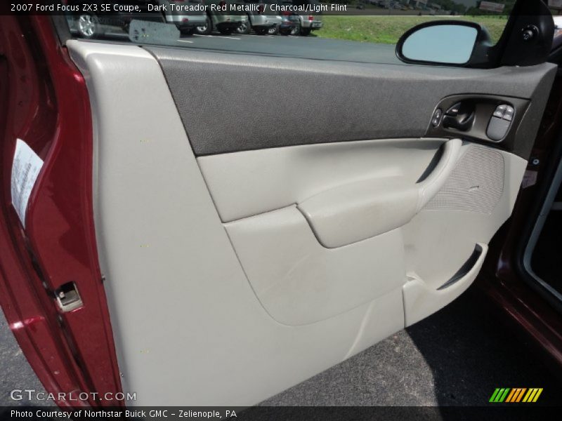 Door Panel of 2007 Focus ZX3 SE Coupe