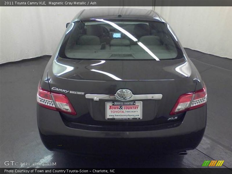 Magnetic Gray Metallic / Ash 2011 Toyota Camry XLE