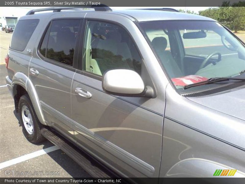 Silver Sky Metallic / Taupe 2005 Toyota Sequoia SR5