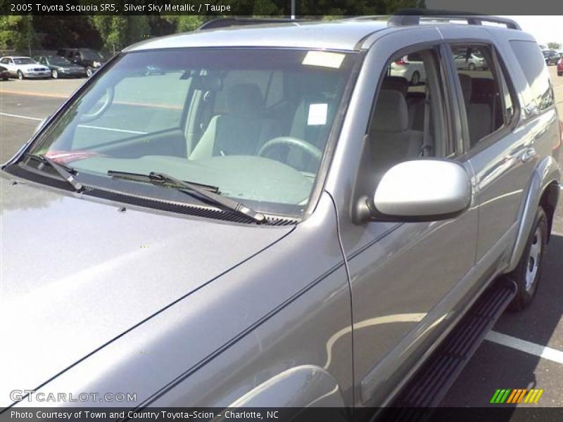 Silver Sky Metallic / Taupe 2005 Toyota Sequoia SR5