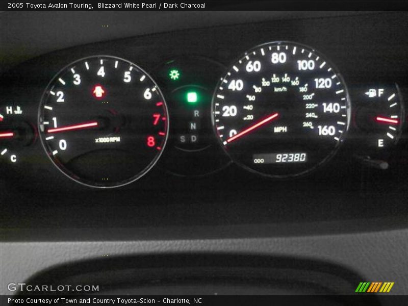 Blizzard White Pearl / Dark Charcoal 2005 Toyota Avalon Touring