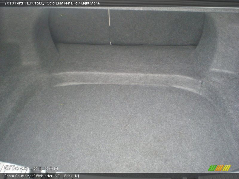 Gold Leaf Metallic / Light Stone 2010 Ford Taurus SEL