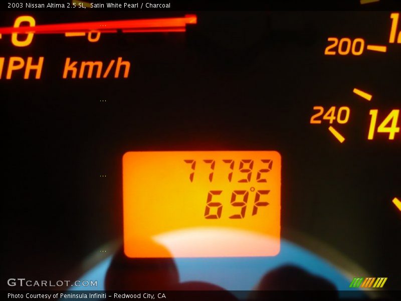 Satin White Pearl / Charcoal 2003 Nissan Altima 2.5 SL