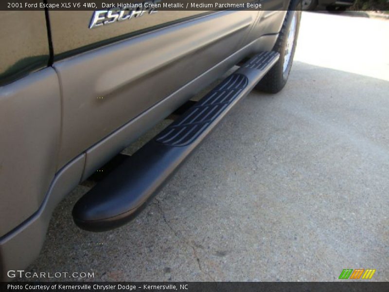 Dark Highland Green Metallic / Medium Parchment Beige 2001 Ford Escape XLS V6 4WD