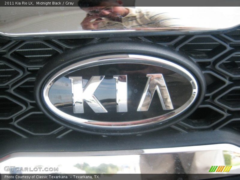 Midnight Black / Gray 2011 Kia Rio LX