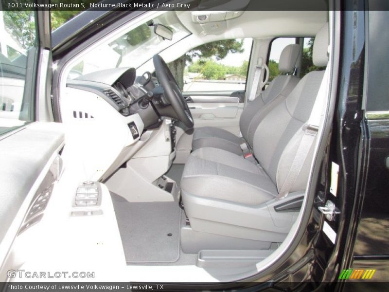 Nocturne Black Metallic / Aero Gray 2011 Volkswagen Routan S