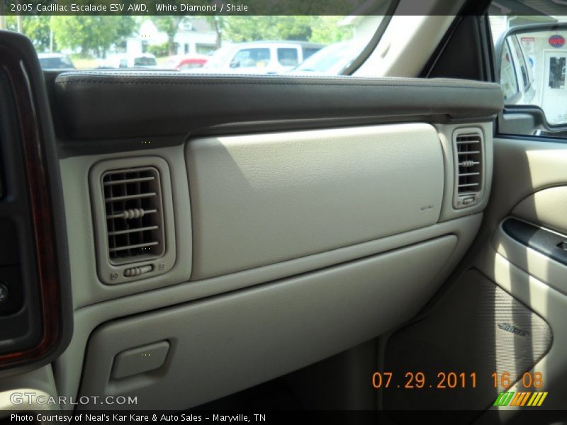 White Diamond / Shale 2005 Cadillac Escalade ESV AWD
