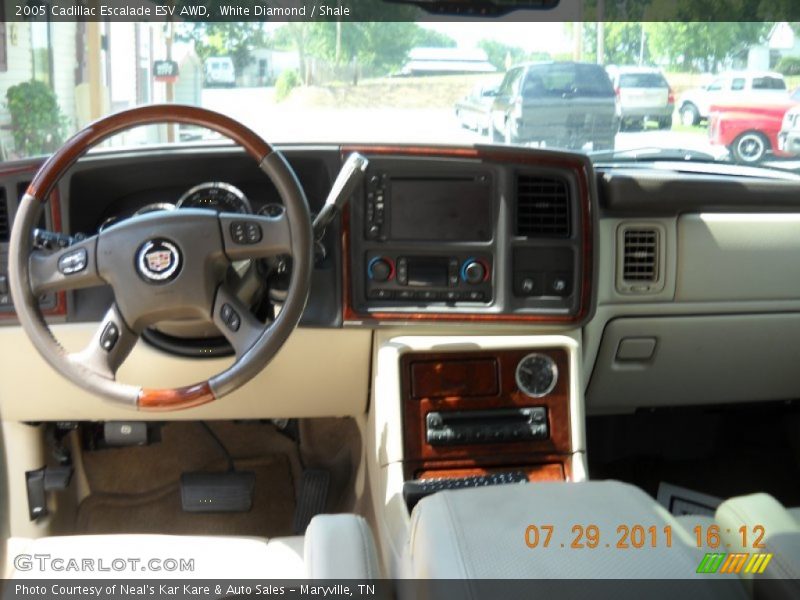 White Diamond / Shale 2005 Cadillac Escalade ESV AWD