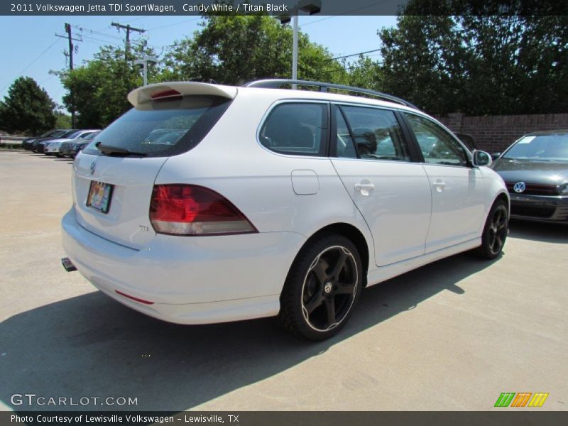 Candy White / Titan Black 2011 Volkswagen Jetta TDI SportWagen
