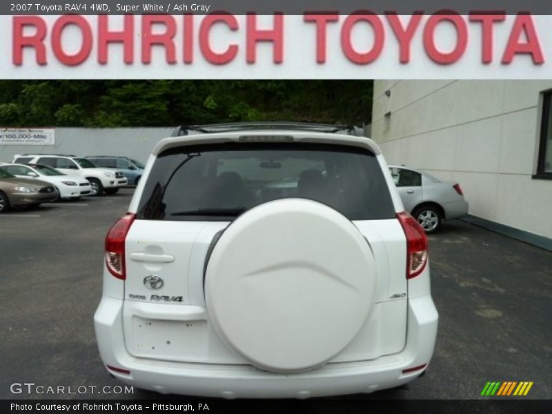 Super White / Ash Gray 2007 Toyota RAV4 4WD